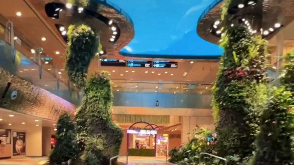 PM Singapura Rayakan Tahun Baru Imlek Bersama Para Pekerja di Bandara Changi
